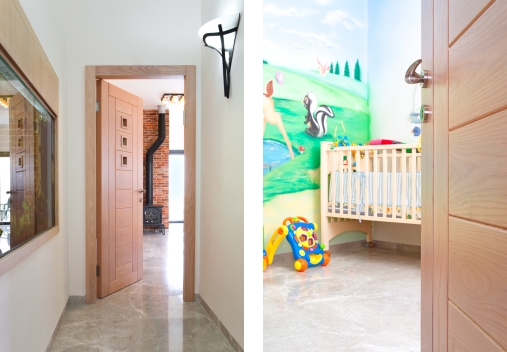 דלת פנים פסי אורך רוחב אלון אדום דגם 615