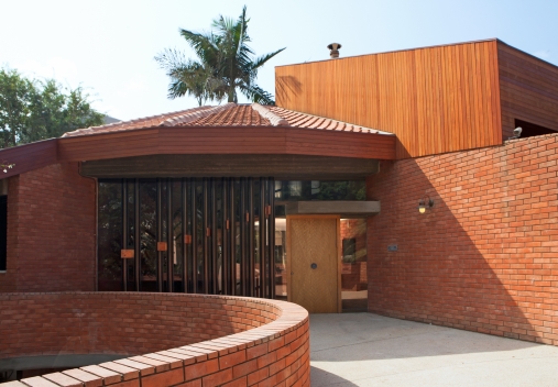 דלת כנף אחת חריטה אומנותית דגם 102