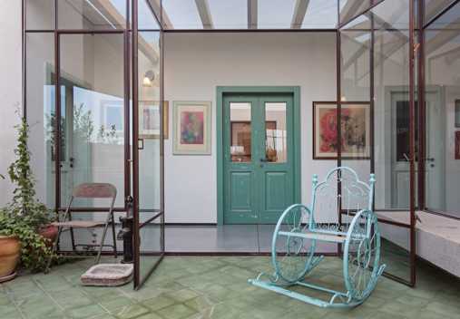 הבית בהוד השרון