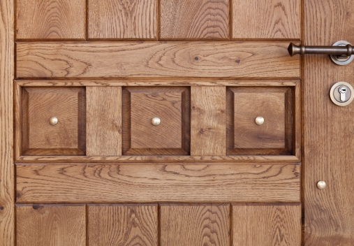 דלת כנף וחצי בשילוב סורג מעוצב דגם 152